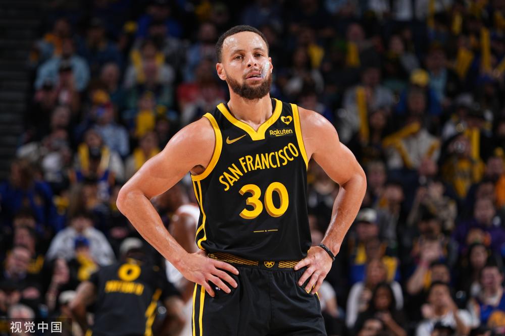 仅展现了他 仅展现了他