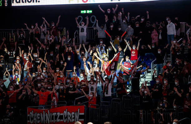 8号球衣的 8号球衣的